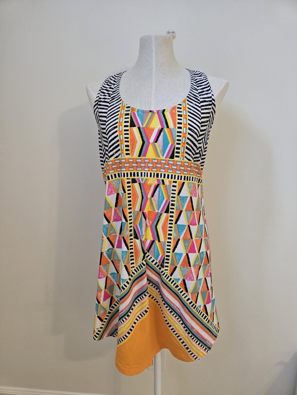 Trina Turk Colorful Geometric Mini Dress Tunic Racerback Swim‎ Cover-Up Medium